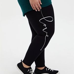 NWT Torrid Love Arrow Black Premium Legging